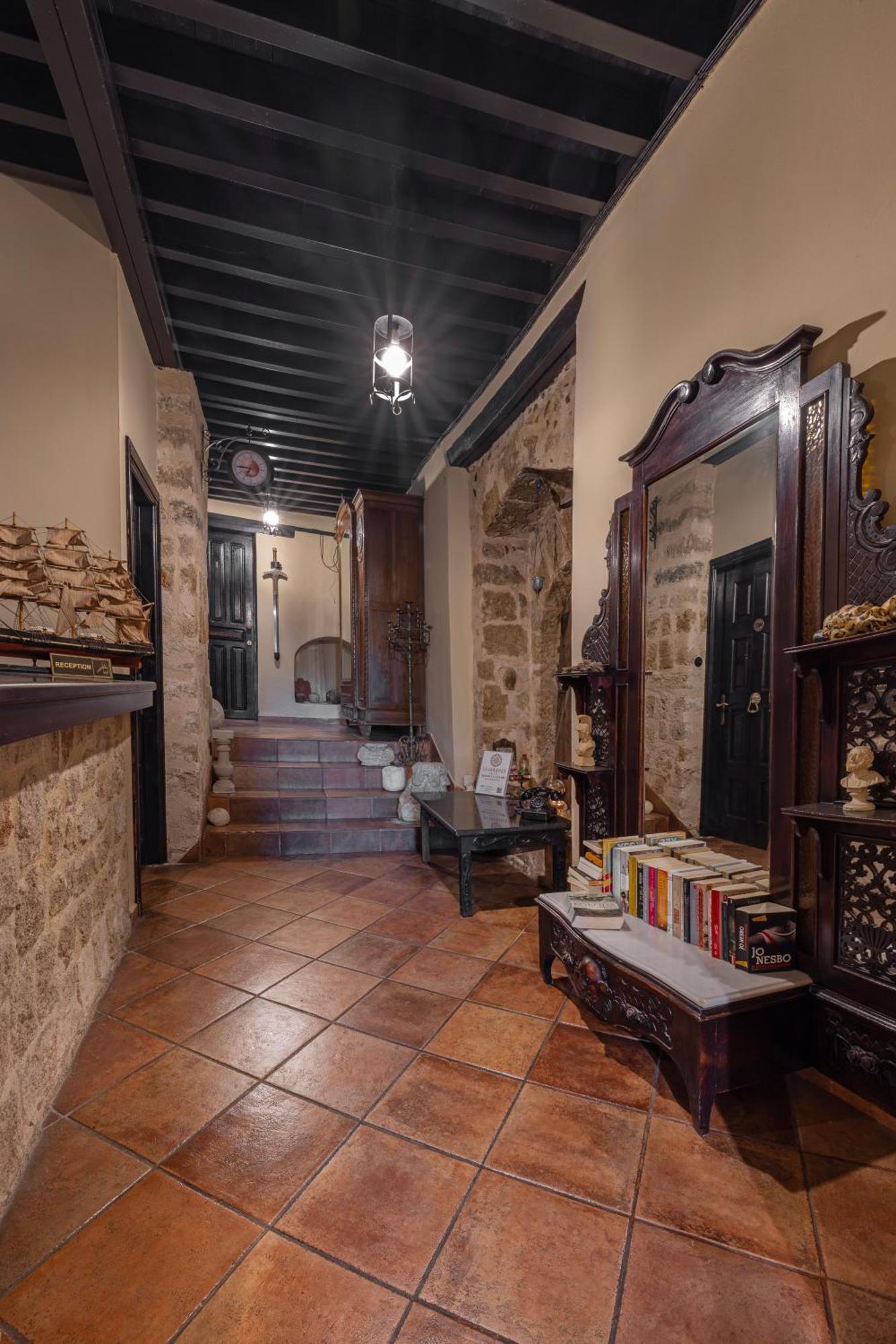 Saint Michel Boutique Rhodes City
